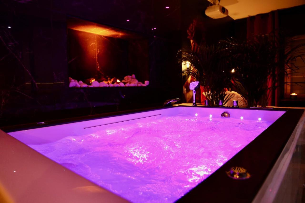 Love Room Gold - Les Delices Rooms Angers Ngoại thất bức ảnh