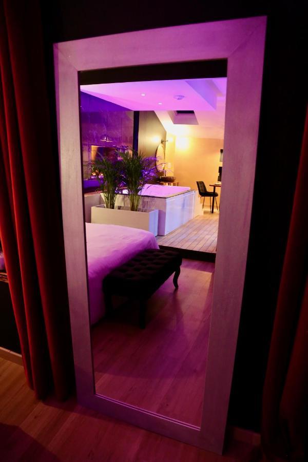 Love Room Gold - Les Delices Rooms Angers Ngoại thất bức ảnh